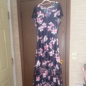 NWOT Komarov Black and Pink Dress